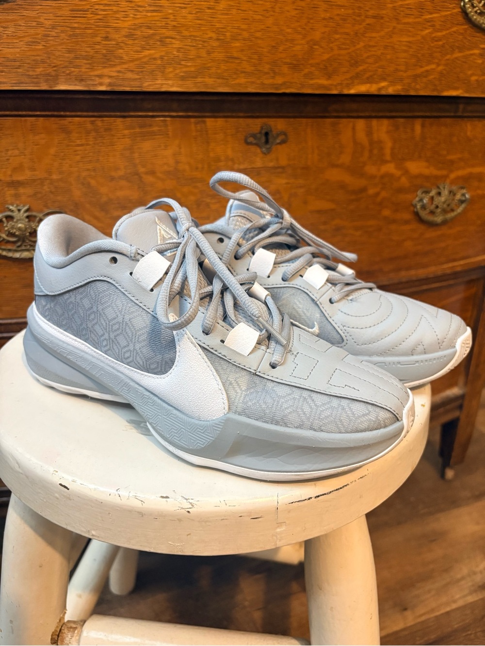Nike Giannis Immortality 3 - Wolf Grey (Excellent Condition)
